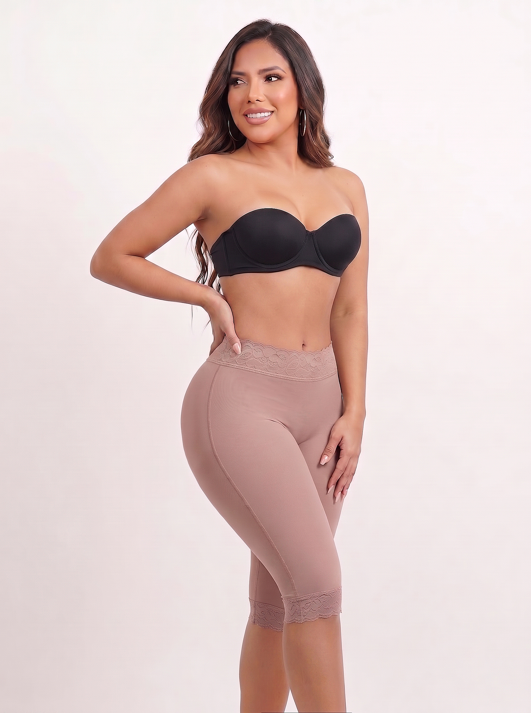 3010 SHORT MOLDEADOR ESTILO CAPRI