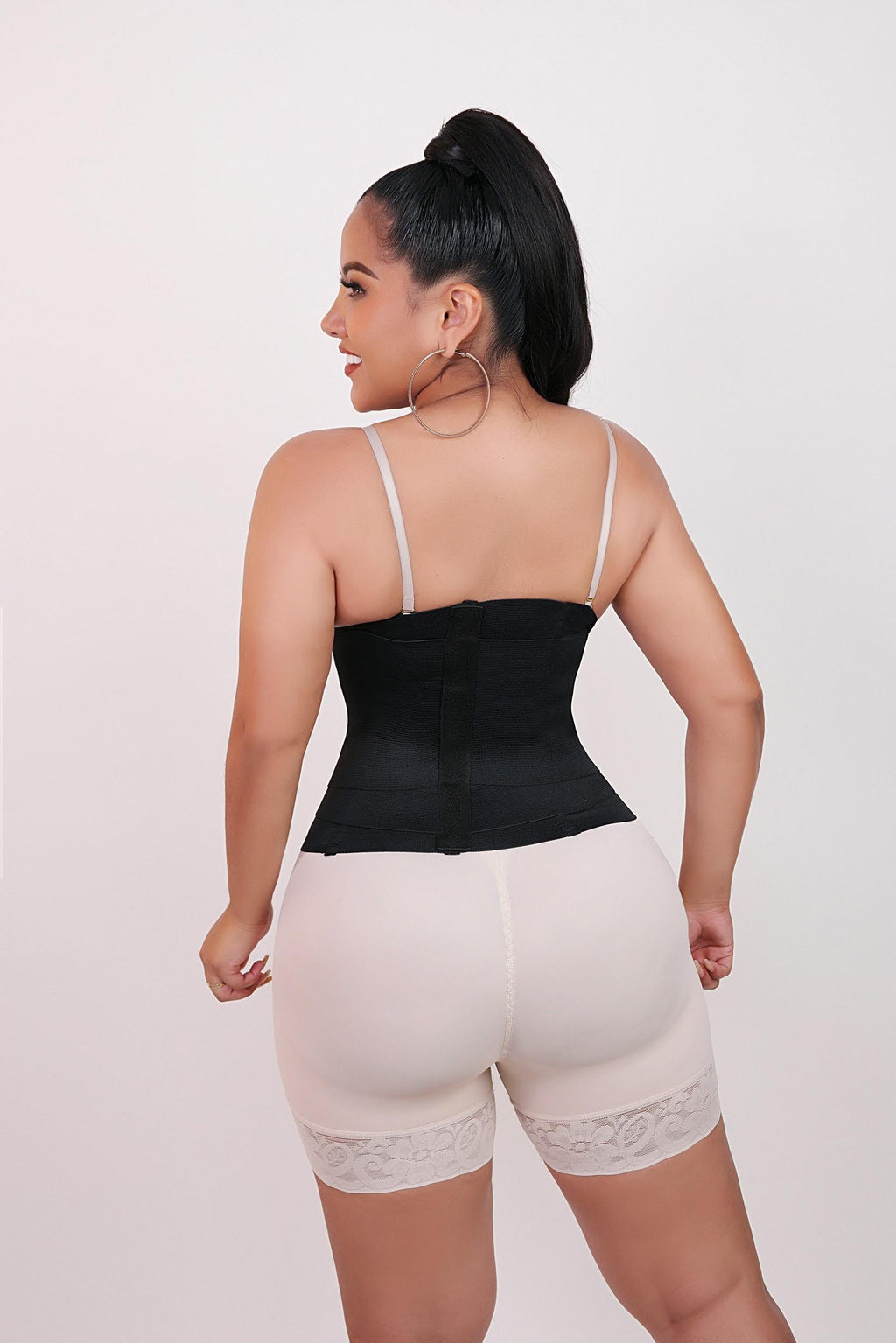 8101 - Hourglass corset shapewear