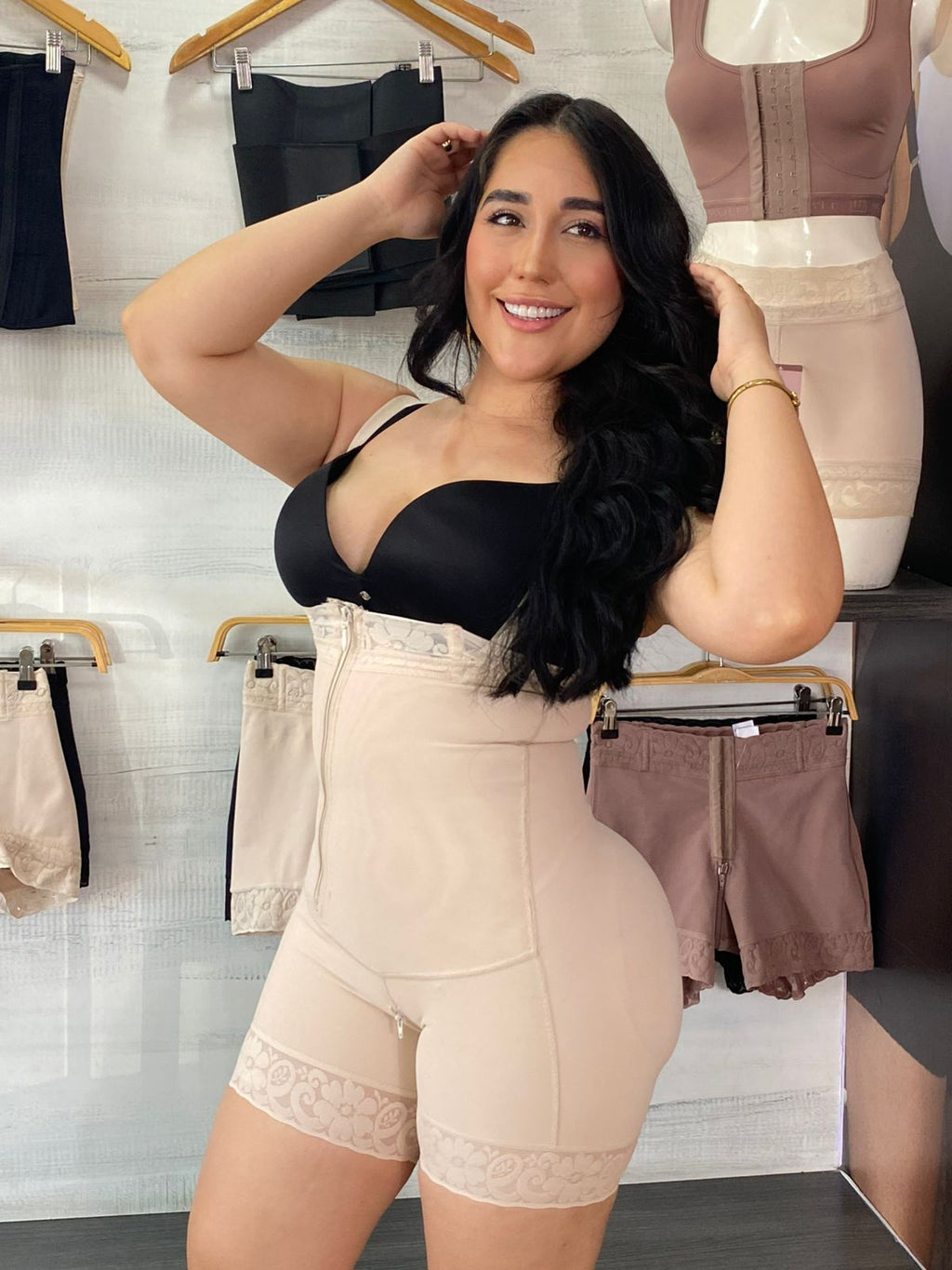 5014 Faja Strapples tipo short cierre diagonal