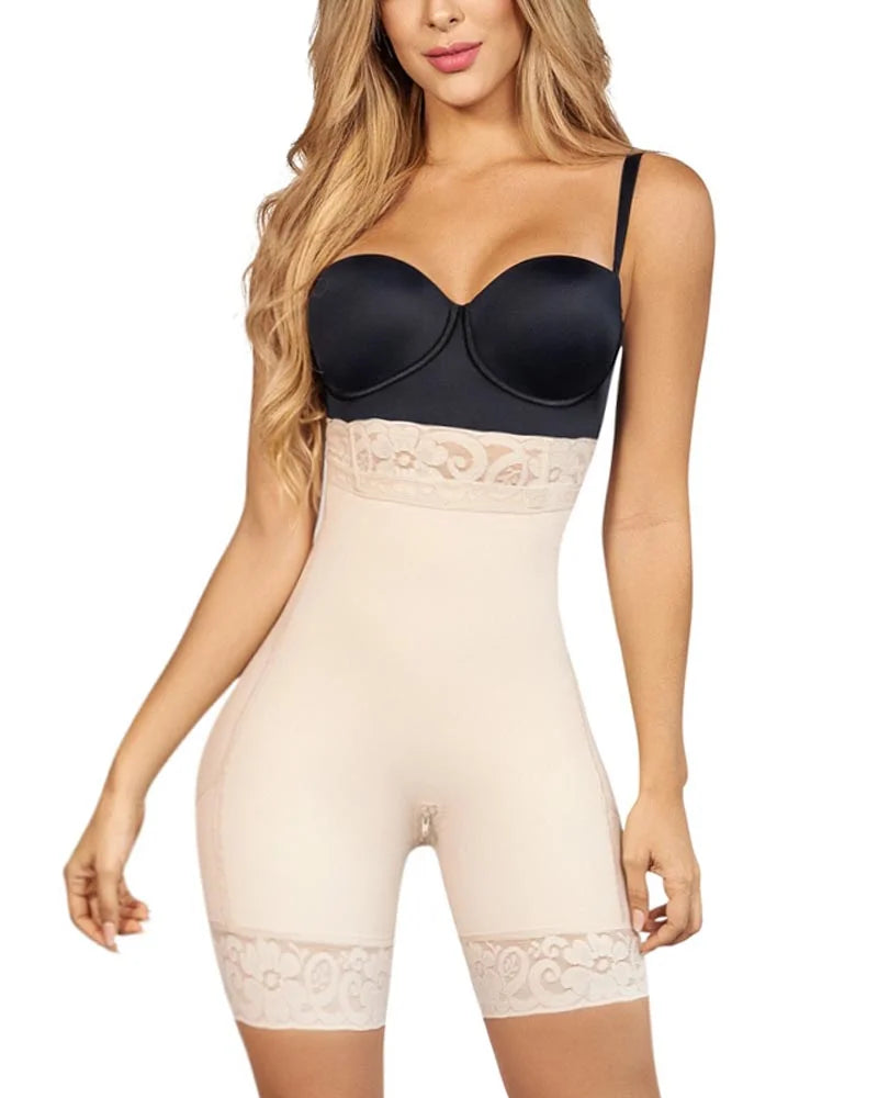 3017 - Pantalón corto alto con control de abdomen y realce de glúteos